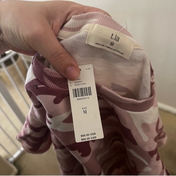 NWT ANTHROPOLOGIE t.la Pink Camo Ruffle Sleeve Sweater Tank Top Size: M - Picture 6 of 11